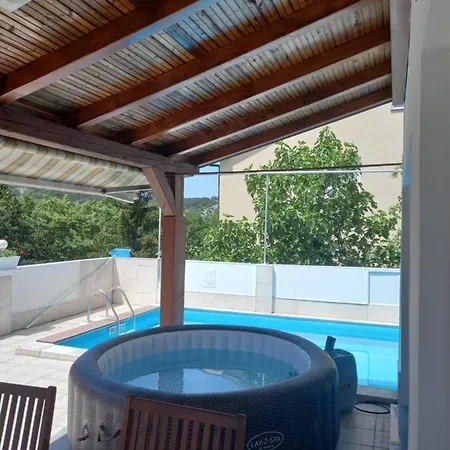 Brig 108 - Private Swimming Pool And Jacuzzi Rijeka