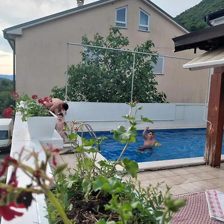 Brig 108 - Private Swimming Pool And Jacuzzi * リエカ