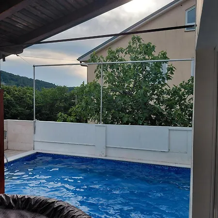 アパート Brig 108 - Private Swimming Pool And Jacuzzi