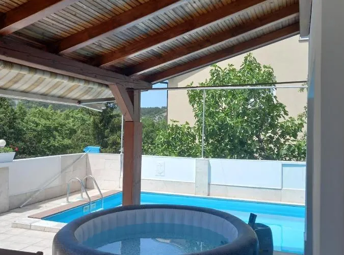 Brig 108 - Private Swimming Pool And Jacuzzi Rijeka