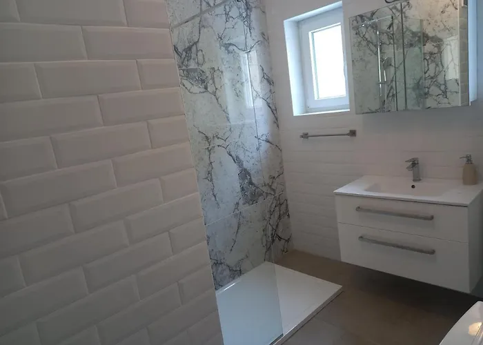 Lägenhet Brig 108 - Private Swimming Pool And Jacuzzi *