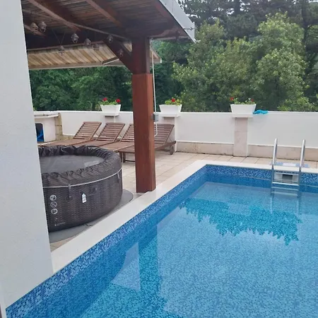 Brig 108 - Private Swimming Pool And Jacuzzi Apartman Fiume